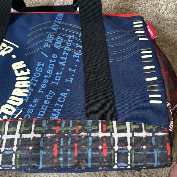 Reisenthel script print hinged duffle tote - Picture 4 of 13